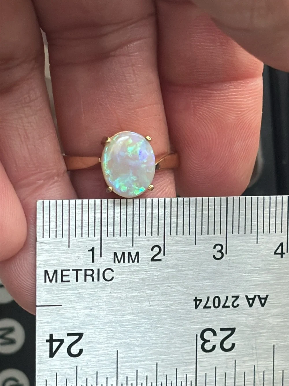 N/A elegant solid